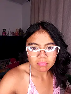 Snapshot of VaneMoon chatting on 05-28-26, 10:45 VaneMoon online show from 05-28-26, 10:45