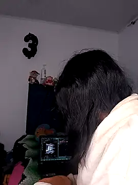 Snapshot of VaneMoon chatting on 06-04-26, 10:43 VaneMoon online show from 06-04-26, 10:43