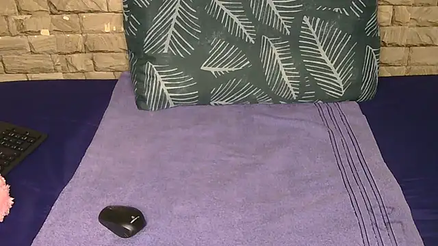 Sweethoneyglow online show from 05-21-26, 09:16