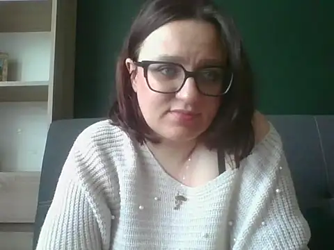 Snapshot of sensual_paris chatting on 05-05-26, 05:26 sensual paris online show from 05-05-26, 05:26