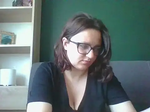 Snapshot of sensual_paris chatting on 05-28-26, 05:27 sensual paris online show from 05-28-26, 05:27