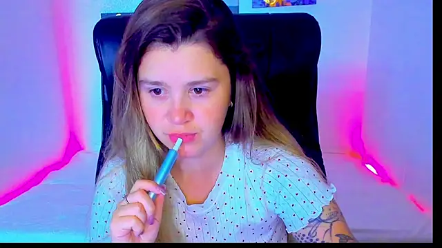 Snapshot of Natali_Secret chatting on 08-04-26, 09:56 Natali Secret online show from 08-04-26, 09:56