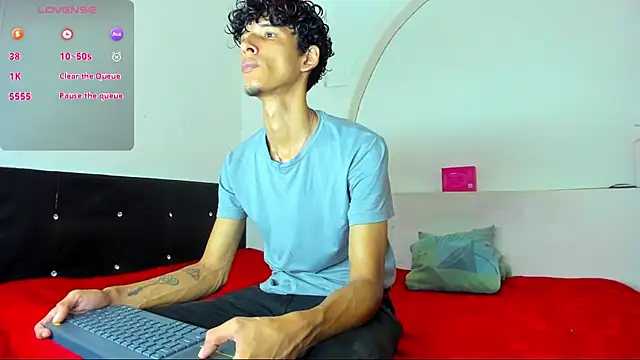 Snapshot of liammendoza98 chatting on 05-22-26, 12:11 liammendoza98 online show from 05-22-26, 12:11