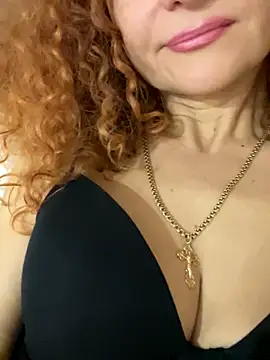 Snapshot of kisulya chatting on 10-10-25, 06:12 kisulya online show from 10-10-25, 06:12