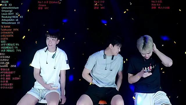 Snapshot of lucky-love888 chatting on 07-04-26, 12:33 lucky-love888 online show from 07-04-26, 12:33