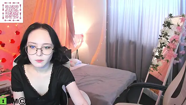 Snapshot of Elira_Vane chatting on 06-05-26, 06:52 Elira Vane online show from 06-05-26, 06:52