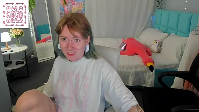Snapshot of Elira_Vane chatting on 06-10-26, 02:56 Elira Vane online show from 06-10-26, 02:56