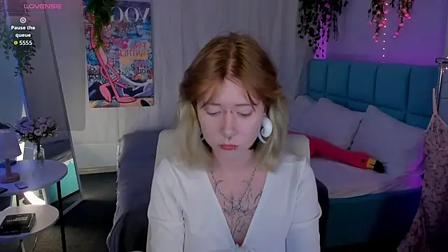 Snapshot of Elira_Vane chatting on 07-01-26, 02:57 Elira Vane online show from 07-01-26, 02:57