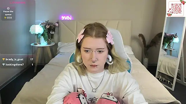 Snapshot of Elira_Vane chatting on 07-02-26, 03:23 Elira Vane online show from 07-02-26, 03:23