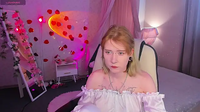 Snapshot of Elira_Vane chatting on 07-07-26, 02:58 Elira Vane online show from 07-07-26, 02:58