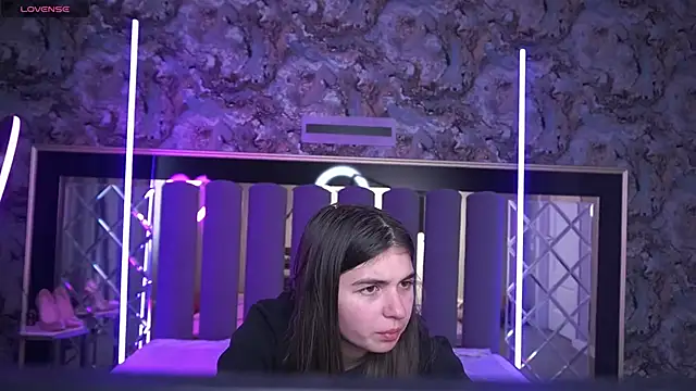 LizaTiffanya  online show from 04-28-26, 10:09