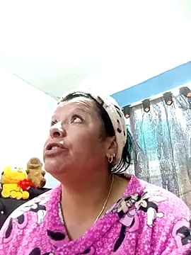 Snapshot of Samantha_Kieran chatting on 05-10-26, 03:50 Samantha Kieran online show from 05-10-26, 03:50