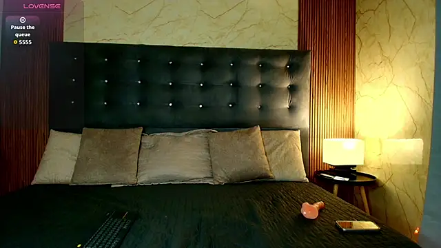 Snapshot of MariamLennox_ chatting on 05-29-26, 08:18 MariamLennox online show from 05-29-26, 08:18