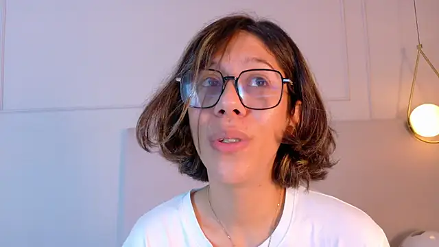 ZoeyPetit online show from 07-08-26, 01:04