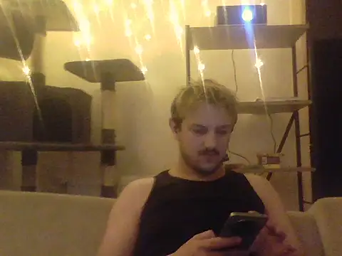 iammos teen online show from 04-27-26, 08:07