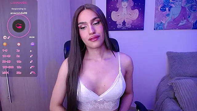 Snapshot of GiaMint chatting on 06-08-26, 02:34 GiaMint online show from 06-08-26, 02:34