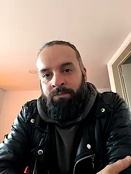 Snapshot of erikthor chatting on 05-02-26, 04:56 erikthor online show from 05-02-26, 04:56