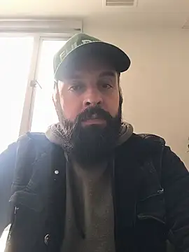 Snapshot of erikthor chatting on 05-18-26, 06:36 erikthor online show from 05-18-26, 06:36