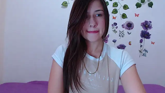 Snapshot of GirlAngell17 chatting on 05-05-26, 12:51 GirlAngell17 online show from 05-05-26, 12:51