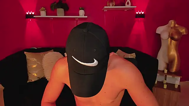 Saackthompson online show from 04-28-26, 03:44