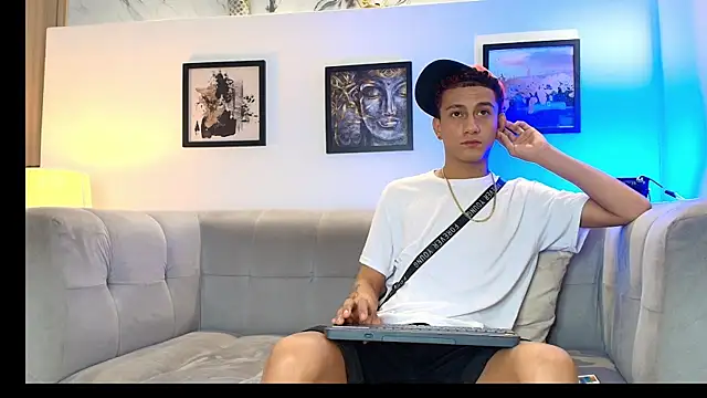 KING BOYS2026 online show from 06-14-26, 01:36