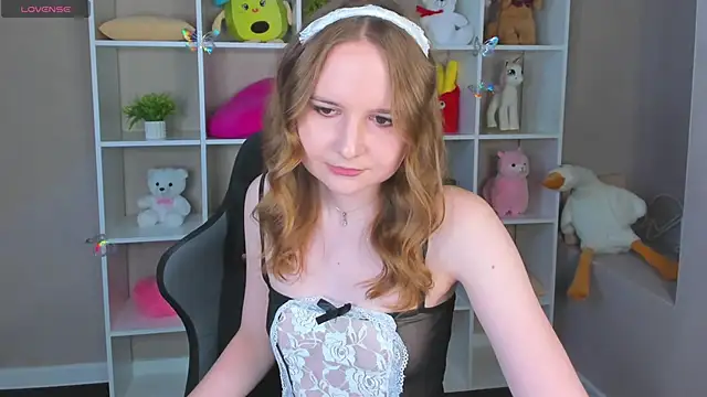 Snapshot of Emmaa_Kimm chatting on 06-08-26, 01:28 Emmaa Kimm online show from 06-08-26, 01:28