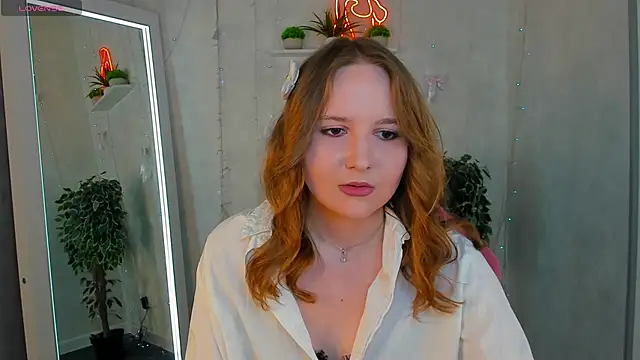 Snapshot of Emmaa_Kimm chatting on 06-11-26, 01:05 Emmaa Kimm online show from 06-11-26, 01:05