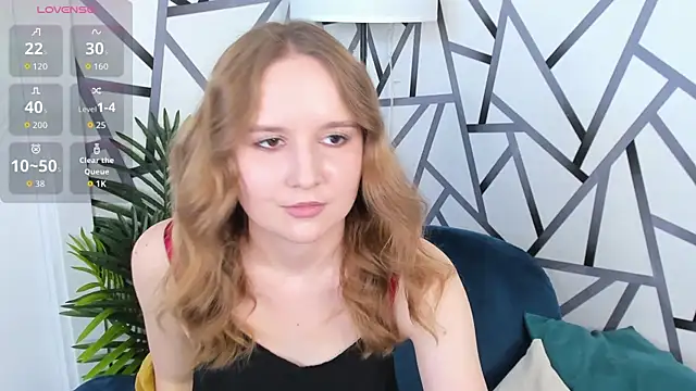 Snapshot of Emmaa_Kimm chatting on 07-15-26, 01:00 Emmaa Kimm online show from 07-15-26, 01:00