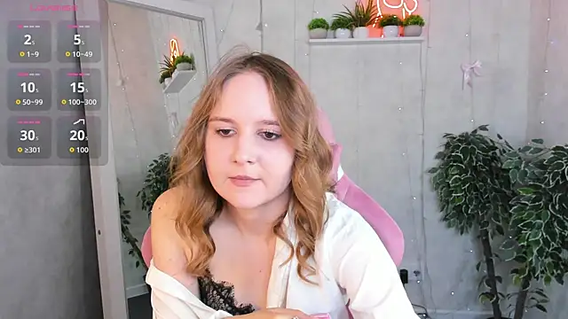 Snapshot of Emmaa_Kimm chatting on 07-16-26, 01:00 Emmaa Kimm online show from 07-16-26, 01:00