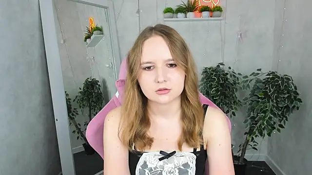 Snapshot of Emmaa_Kimm chatting on 07-19-26, 12:58 Emmaa Kimm online show from 07-19-26, 12:58