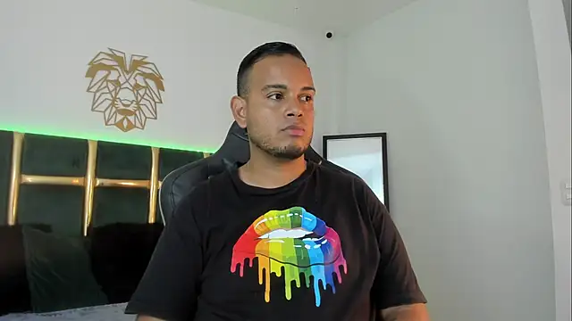 Snapshot of Jay_raze chatting on 05-31-26, 12:23 Jay raze online show from 05-31-26, 12:23