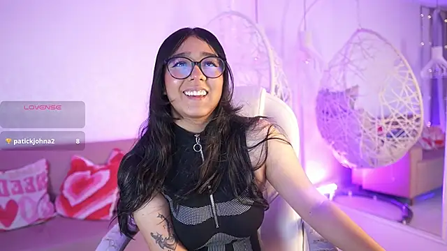 Snapshot of VioletJoness_ chatting on 07-01-26, 11:45 VioletJoness online show from 07-01-26, 11:45
