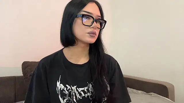 Snapshot of MiaTransDoll chatting on 06-08-26, 06:47 MiaTransDoll online show from 06-08-26, 06:47
