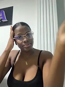 Nira rousse online show from 05-05-26, 05:37