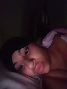 Snapshot of Miabloom19_ chatting on 07-19-26, 11:36 Miabloom19 online show from 07-19-26, 11:36