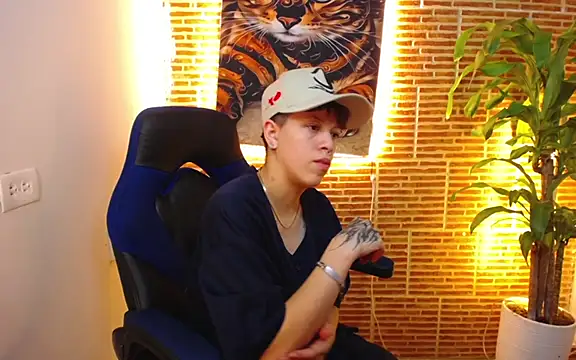 Asher addamss  online show from 05-09-26, 02:39