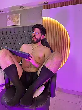 DomBoy  online show from 05-27-26, 01:57