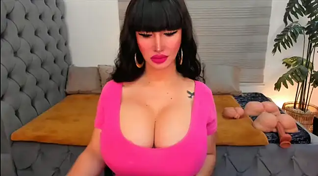 PlayfullMaria online show from 12-17-24, 02:55