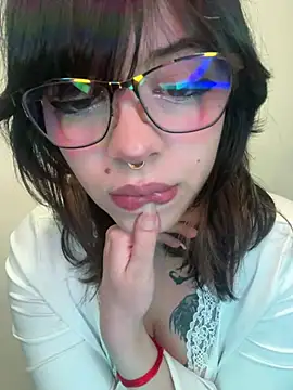 Snapshot of BabySixxxx chatting on 06-27-26, 11:21 BabySixxxx online show from 06-27-26, 11:21