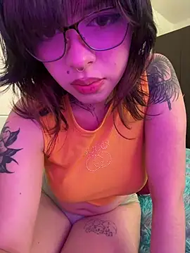 Snapshot of BabySixxxx chatting on 07-25-26, 09:01 BabySixxxx online show from 07-25-26, 09:01