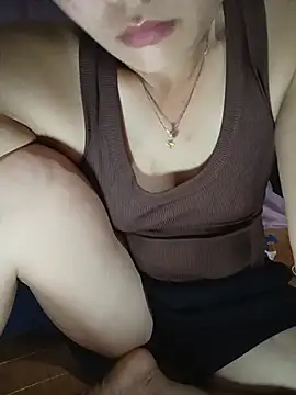 Hazel Nova online show from 06-15-26, 01:41