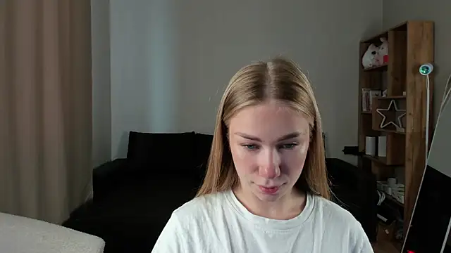 Snapshot of AnnaAlexArti chatting on 06-08-26, 06:14 AnnaAlexArti online show from 06-08-26, 06:14
