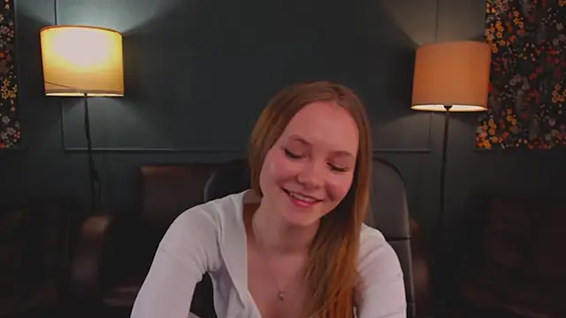 Snapshot of FloraLarsson chatting on 05-02-26, 03:50 FloraLarsson online show from 05-02-26, 03:50
