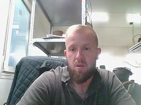Snapshot of bardiauto chatting on 06-17-26, 04:26 bardiauto online show from 06-17-26, 04:26