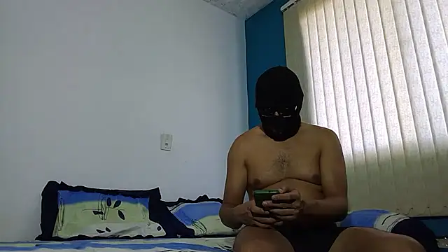 Snapshot of DuoCalienteshow69 chatting on 07-02-26, 02:56 DuoCalienteshow69 online show from 07-02-26, 02:56