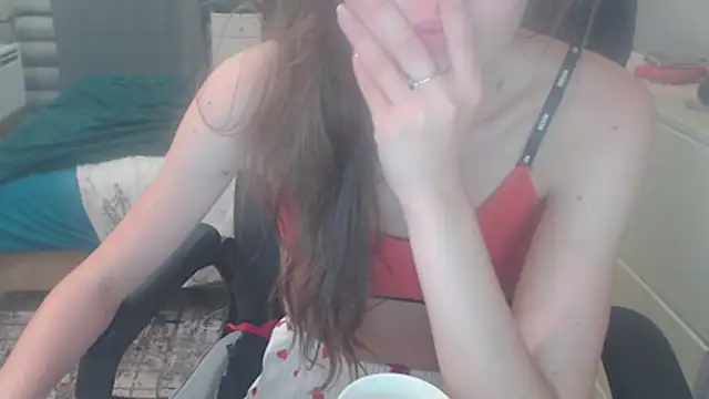 Snapshot of juili_juili chatting on 05-18-26, 08:36 juili juili online show from 05-18-26, 08:36
