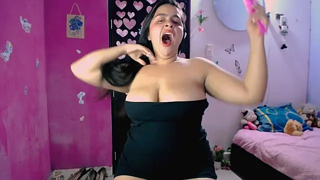 Snapshot of Kiara_tits chatting on 06-04-26, 11:22 Kiara tits online show from 06-04-26, 11:22
