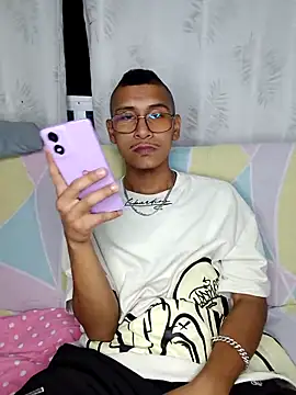 Lil black009 online show from 05-12-26, 04:09