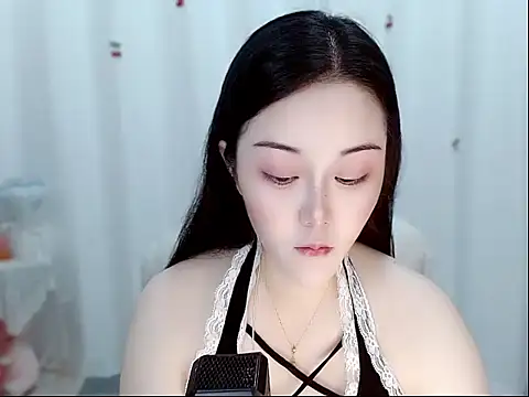 Snapshot of Amy-cnbaby chatting on 05-14-26, 01:23 Amy-cnbaby online show from 05-14-26, 01:23