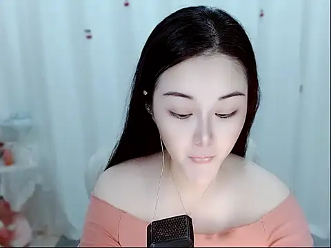 Snapshot of Amy-cnbaby chatting on 05-29-26, 01:25 Amy-cnbaby online show from 05-29-26, 01:25